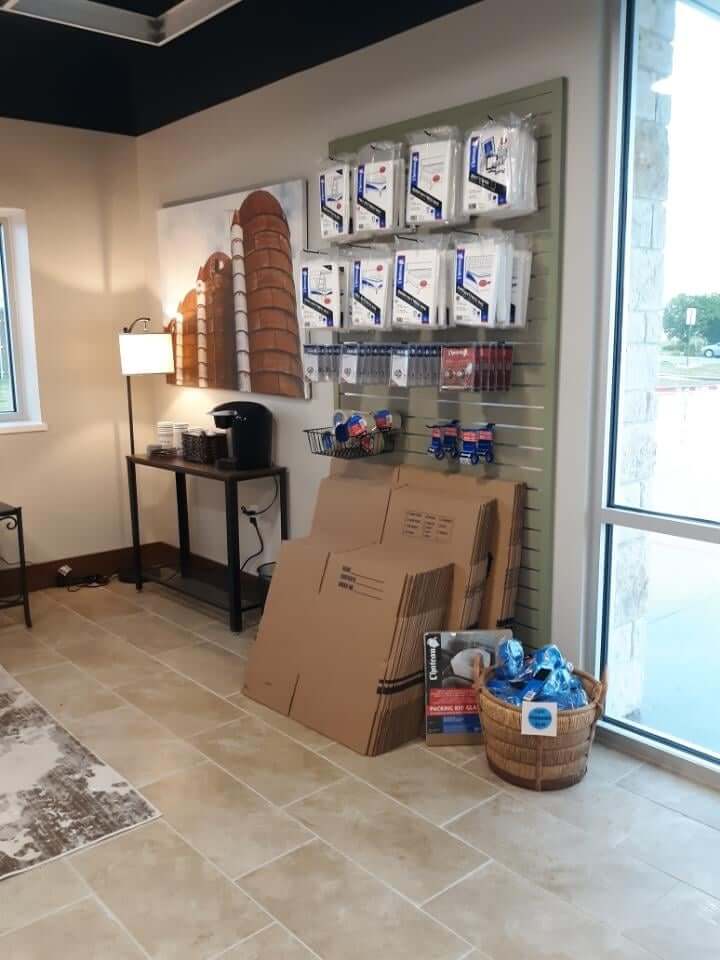186486164_315618553609347_3648204266080610751_n Amy's Attic Waco Office